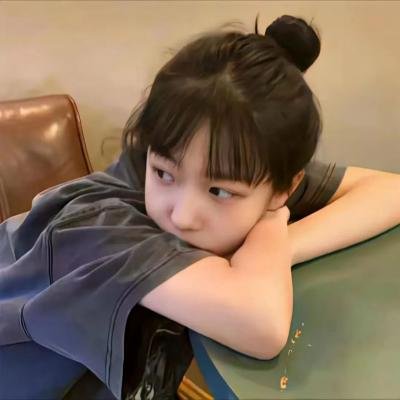 站起来的女孩 海报