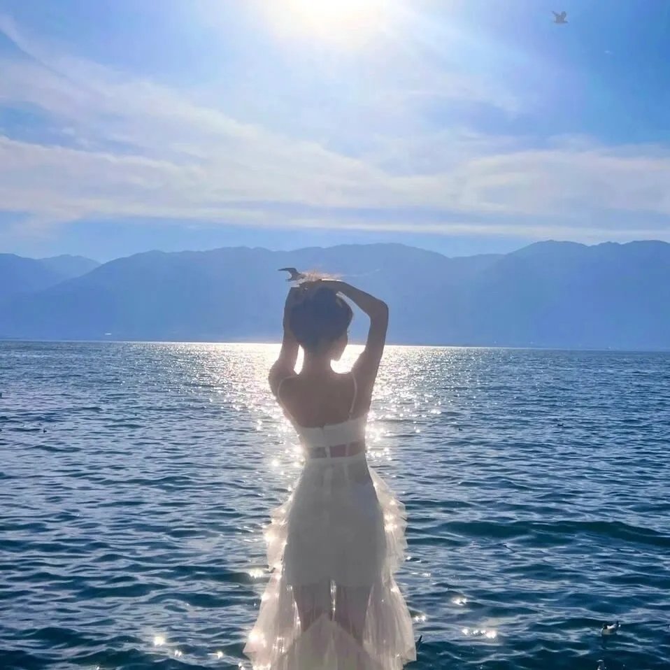 流云逝事 海报